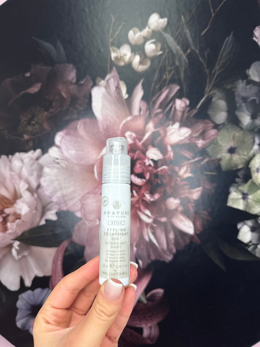 Professionelles Awapuhi Wild Ginger Styling Treatment Oil von Paul Mitchell im Salon Lissi Weber Schweinfurt