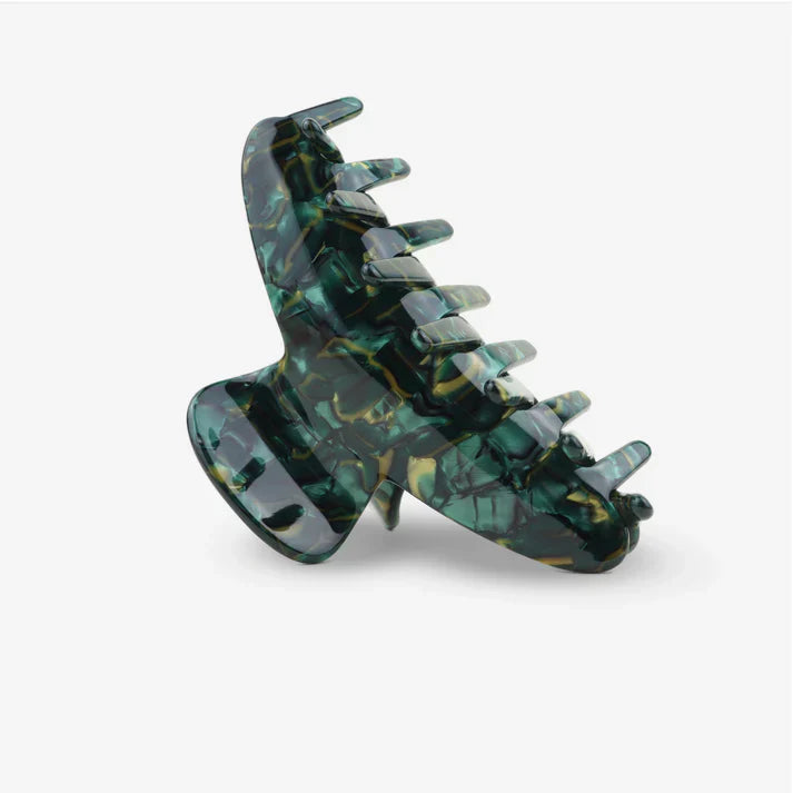 Haarklammer aus Cellulose Acetat in Dunkelgrün mit feiner Goldmaserung, Seitenansicht mit tief ineinandergreifenden Krallen, SASSTIE