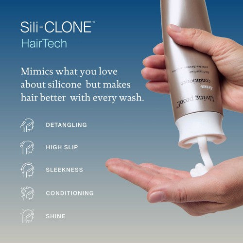 Living Proof No Frizz Conditioner Anwendung cremige Pflegetextur wird aus der Flasche in die Hand dosiert – Living Proof